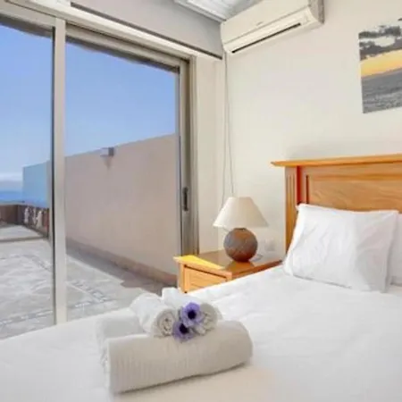 Luxe Happy Holidays & Private Pool Puerto de Santiago (Tenerife)