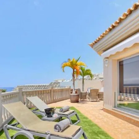 Villa Luxe Happy Holidays & Private Pool *