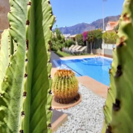 Luxe Happy Holidays & Private Pool